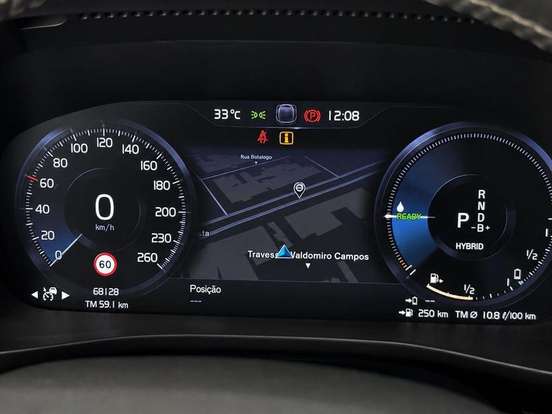 VOLVO-XC40-1.5 T5 RECHARGE R-DESIGN GEARTRONIC VOLVO-XC40-2021