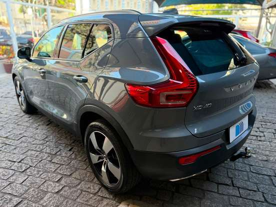 VOLVO-XC40-2.0 T5 GASOLINA MOMENTUM AWD GEARTRONIC VOLVO-XC40-2019