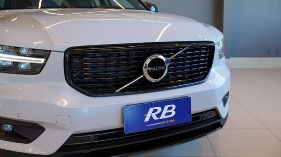 VOLVO-XC40-2.0 T5 GASOLINA R-DESIGN AWD GEARTRONIC VOLVO-XC40-2019