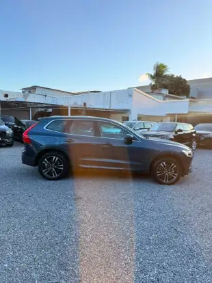 VOLVO-XC60-2018