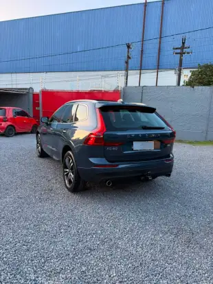 VOLVO-XC60-2018