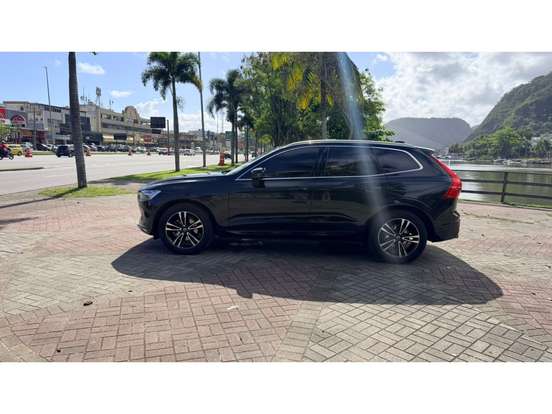 VOLVO-XC60-2.0 T5 GASOLINA MOMENTUM AWD GEARTRONIC VOLVO-XC60-2019