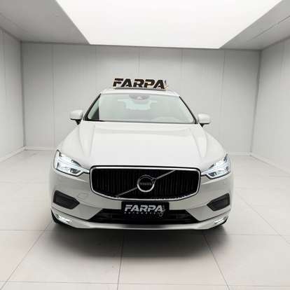 VOLVO-XC60-2.0 T5 GASOLINA MOMENTUM AWD GEARTRONIC VOLVO-XC60-2019