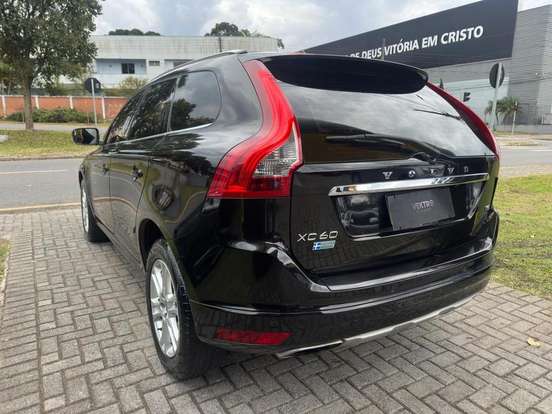 VOLVO-XC60-2.0 T5 MOMENTUM GASOLINA 4P AUTOMÁTICO VOLVO-XC60-2015
