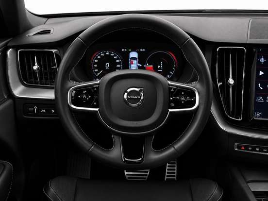 VOLVO-XC60-2021