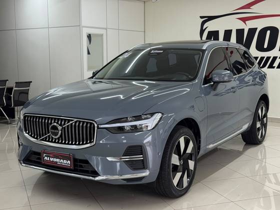 VOLVO XC60 2.0 T8 RECHARGE POLESTAR ENGINEERED AWD GEARTRONIC