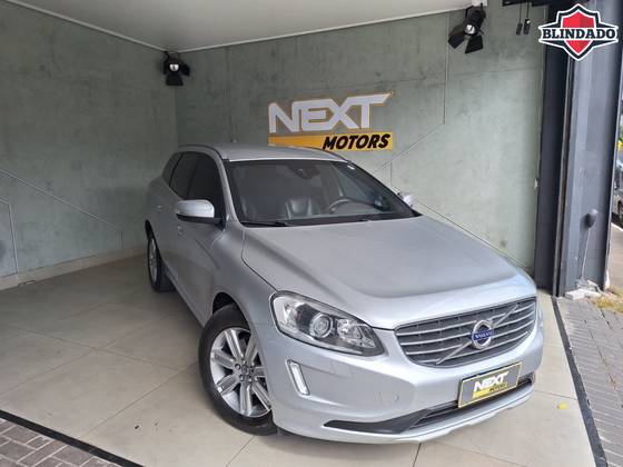 VOLVO XC60 2.4 D5 KINETIC DIESEL AWD 4P AUTOMÁTICO