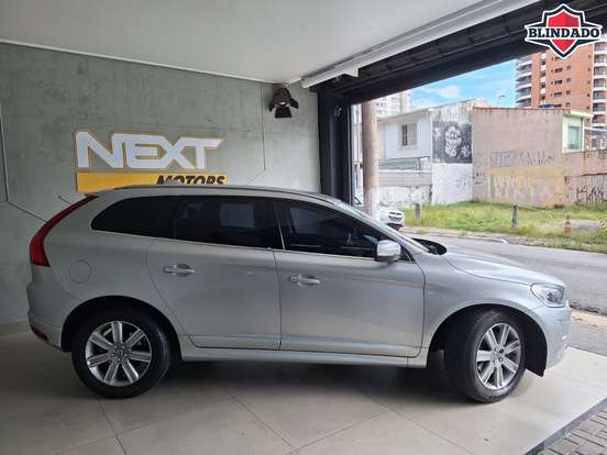 VOLVO-XC60-2.4 D5 KINETIC DIESEL AWD 4P AUTOMÁTICO VOLVO-XC60-2016
