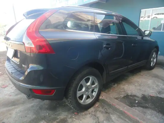 VOLVO-XC60-3.0 COMFORT AWD TURBO GASOLINA 4P AUTOMÁTICO VOLVO-XC60-2010