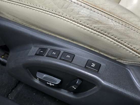 VOLVO-XC60-2013