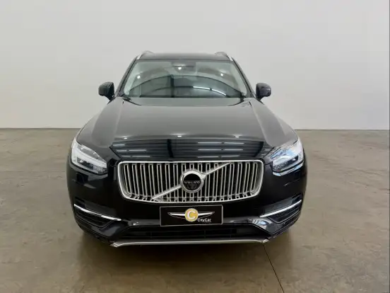 VOLVO-XC90-2019