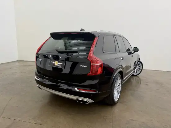 VOLVO-XC90-2019