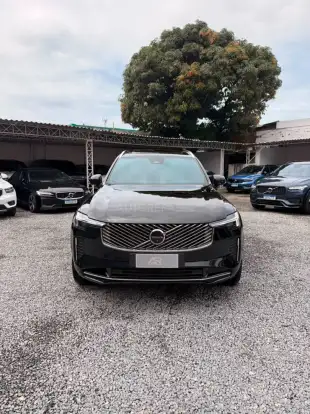 VOLVO-XC90-2025