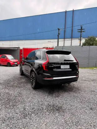 VOLVO-XC90-2025