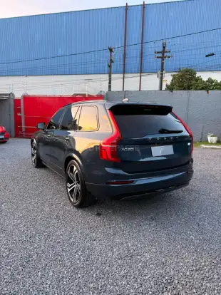 VOLVO-XC90-2023