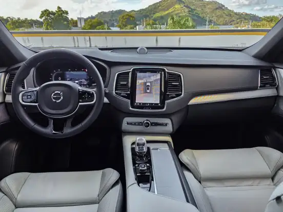 VOLVO-XC90-2024