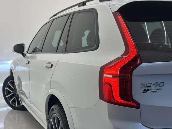 VOLVO-XC90-2.0 D5 DIESEL MOMENTUM AWD GEARTRONIC VOLVO-XC90-2017