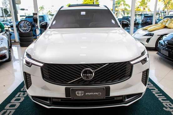 VOLVO-XC90-2025