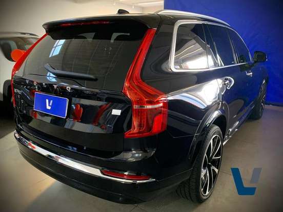 VOLVO-XC90-2022