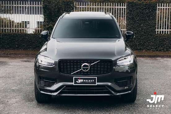 VOLVO-XC90-2023