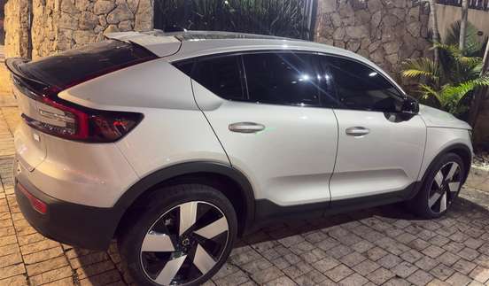 VOLVO-C40-P8 RECHARGE TWIN ELECTRIC ULTIMATE AWD VOLVO-C40-2023
