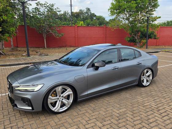 VOLVO S60 2.0 T8 R-DESIGN HÍBRIDO 4P AUTOMÁTICO