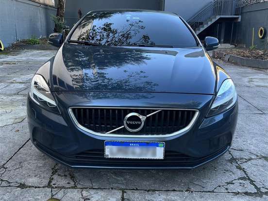 VOLVO-V40-2.0 T4 MOMENTUM GASOLINA 4P AUTOMÁTICO VOLVO-V40-2018