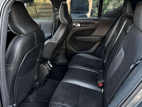 VOLVO-XC40-2.0 T5 GASOLINA R-DESIGN AWD GEARTRONIC VOLVO-XC40-2018