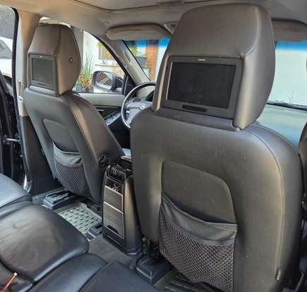 VOLVO-XC90-2010