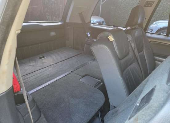 VOLVO-XC90-2010