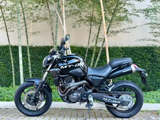 YAMAHA-MT-03-2008