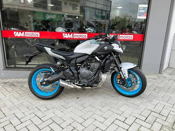 YAMAHA MT-07 CONNECTED ABS 