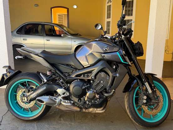 YAMAHA-MT-09 YAMAHA-MT-09-2025