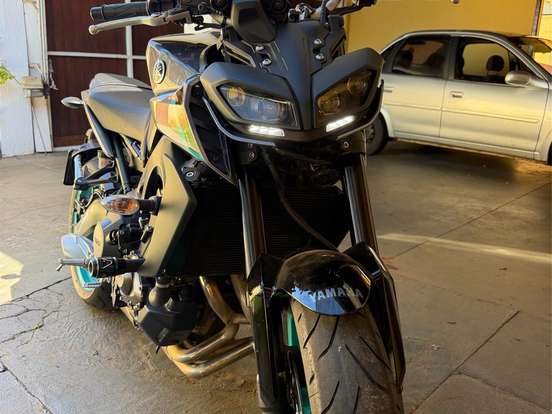 YAMAHA-MT-09 YAMAHA-MT-09-2025