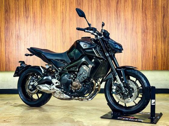 YAMAHA MT-09 