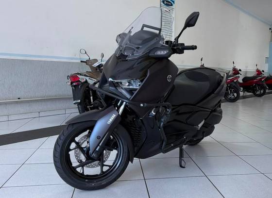 YAMAHA XMAX 300 CONNECTED ABS 