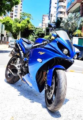 YAMAHA YZF R1 