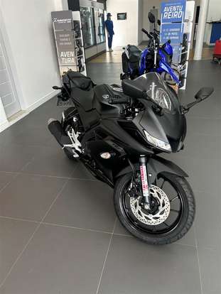 YAMAHA-YZF R15-2026