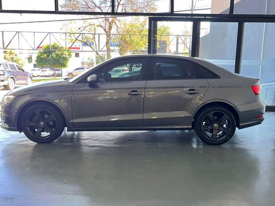 AUDI-A3-2019