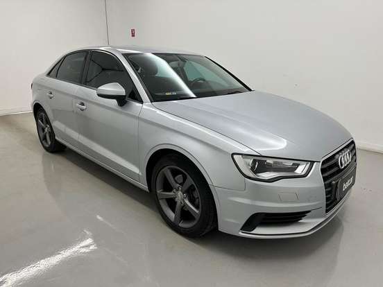 AUDI-A3-1.4 TFSI SEDAN ATTRACTION 16V GASOLINA 4P S-TRONIC AUDI-A3-2015
