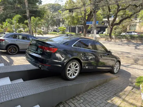 AUDI-A4-2.0 TFSI AMBIENTE GASOLINA 4P S TRONIC AUDI-A4-2018
