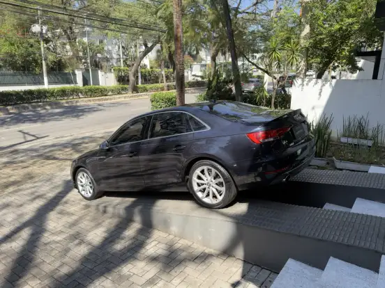AUDI-A4-2.0 TFSI AMBIENTE GASOLINA 4P S TRONIC AUDI-A4-2018