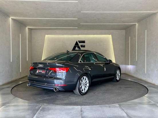 AUDI-A4-2.0 TFSI AMBIENTE GASOLINA 4P S TRONIC AUDI-A4-2018