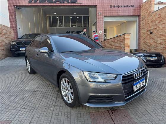 AUDI A4 2.0 TFSI ATTRACTION GASOLINA 4P S TRONIC
