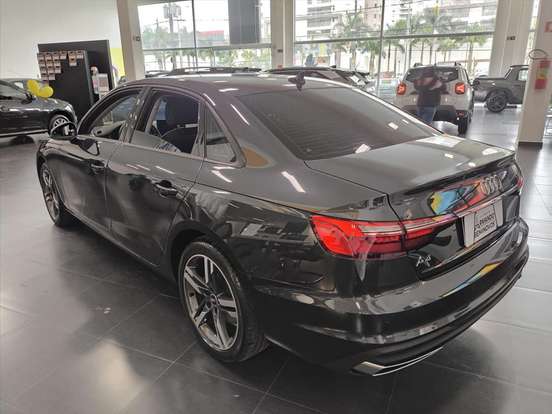 AUDI-A4-2.0 TFSI GASOLINA PRESTIGE S TRONIC AUDI-A4-2022