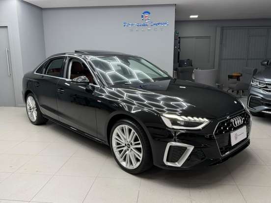 AUDI-A4-2023