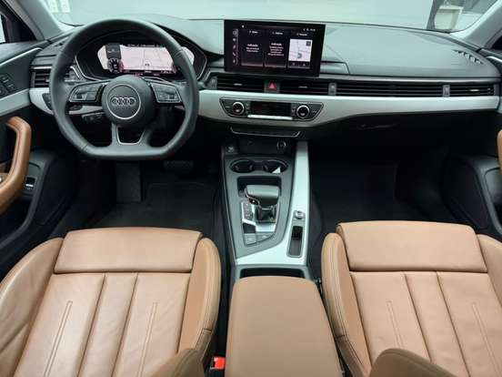 AUDI-A4-2023