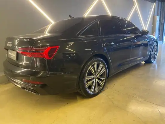 AUDI-A6-3.0 55 TFSI GASOLINA PERFORMANCE QUATTRO 4P S-TRONIC AUDI-A6-2019