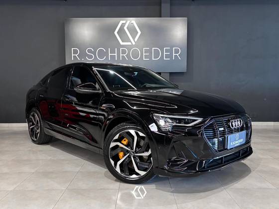 AUDI E-TRON ELÉTRICO SPORTBACK PERFORMANCE BLACK QUATTRO