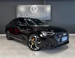 AUDI E-TRON ELÉTRICO SPORTBACK PERFORMANCE BLACK QUATTRO AUDI E-TRON ELÉTRICO SPORTBACK PERFORMANCE BLACK QUATTRO